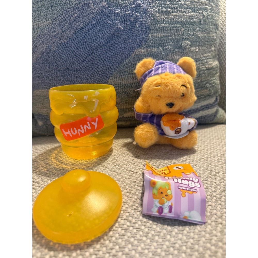 Disney Store Hunny Hugs Winnie the Pooh Honey Pot